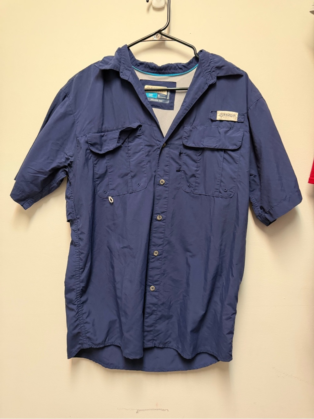 Magellan Outdoors Men's Short-Sleeve Button-Down Fishing Shirt in Navy Blue